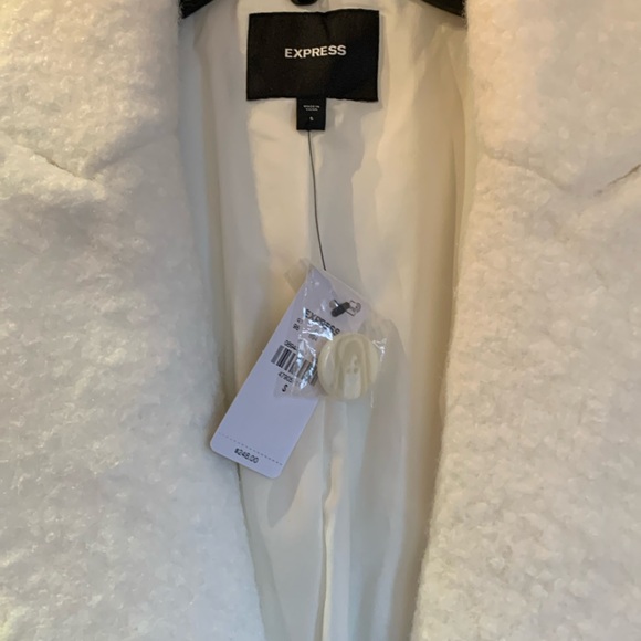 Express Boucle One Button Coat - Picture 8 of 8